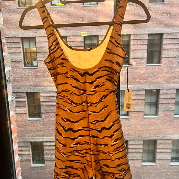 WeWoreWhat Scoop Tiger Bodysuit - Picture 2 of 3